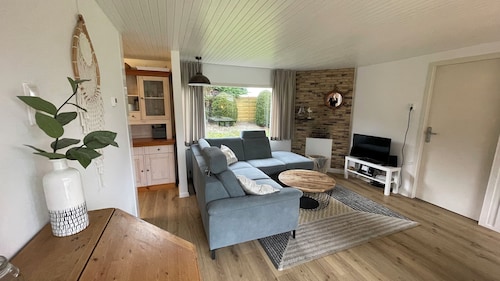 Beautiful vacation bungalow with large garden close to the beach and town