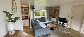 Beautiful vacation bungalow with large garden close to the beach and town