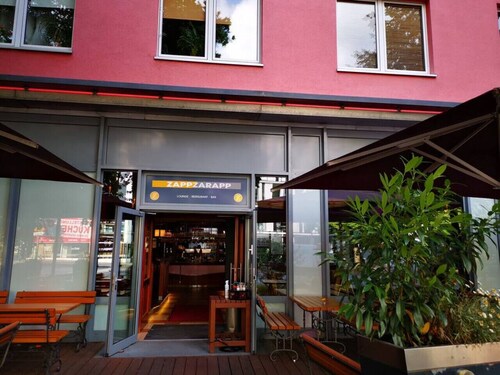 Big 5 Room City Apartment+Metro,Clean+free Wifi