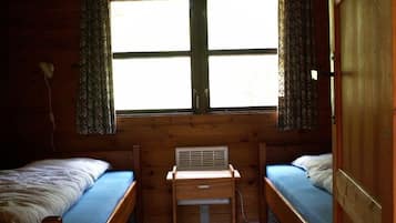 2 bedrooms, free WiFi