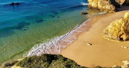 E&M Beach House Aldeamento do Levante I