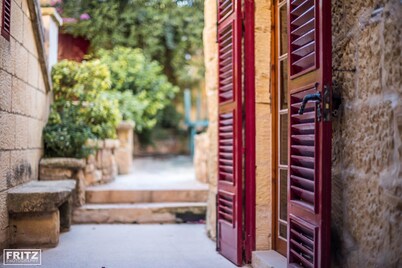 Zabbetta - characteristic farmhouse with great pool and beautiful views