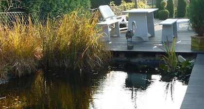 Holiday home near Hamburg – quiet, close to the city, with a large terrace.