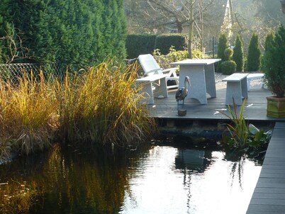 Holiday home near Hamburg – quiet, close to the city, with a large terrace.
