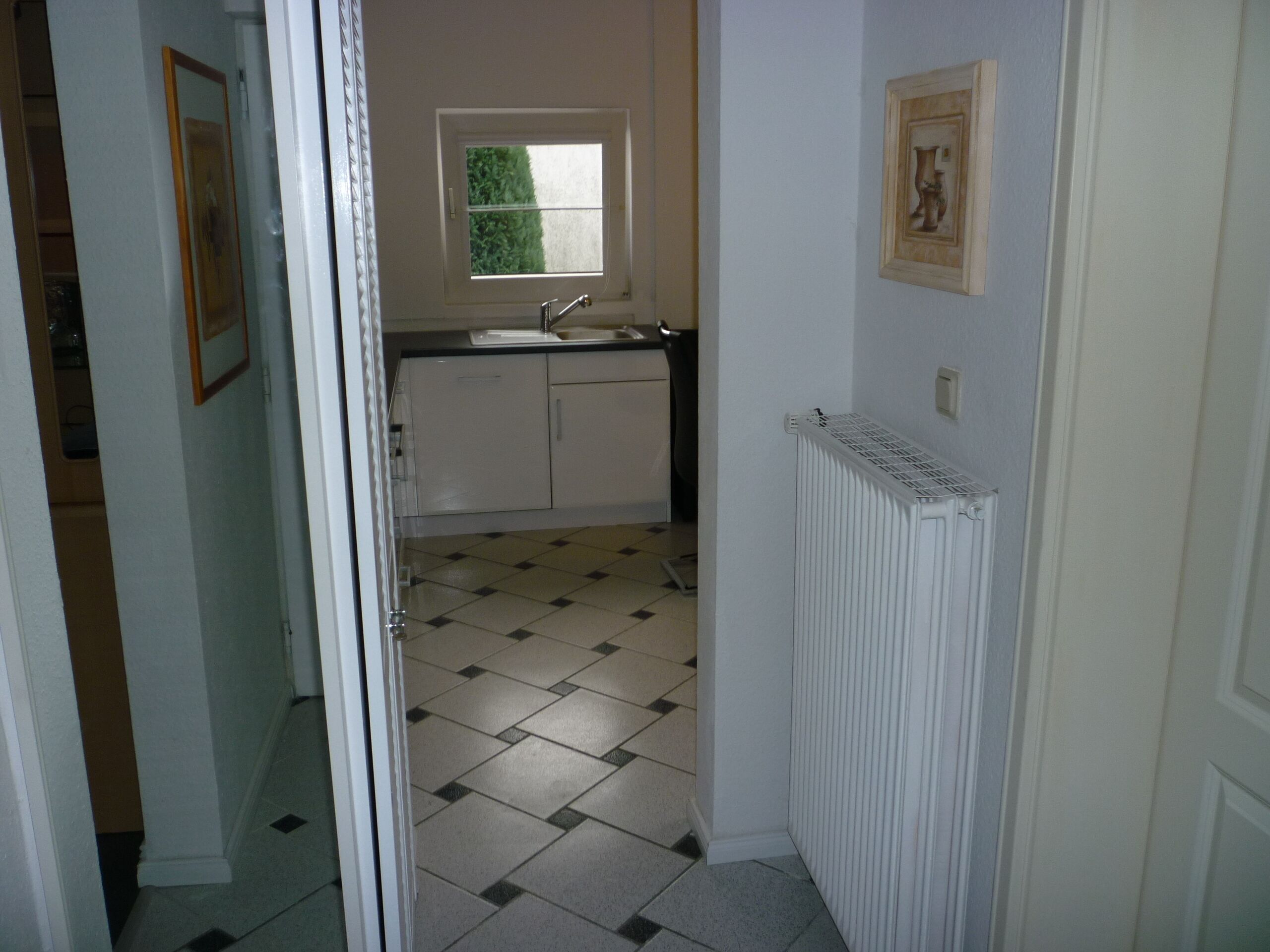 At the gates of Hamburg, close to the city, easily accessible, large terrace, WiFi garden pond,