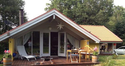 Maison en bois avec sauna et internet sur un magnifique terrain naturel