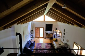 Foyer, livres, chaîne audio