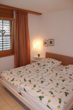 2 soverom, strykejern/-brett, wi-fi (inkludert) og sengetøy