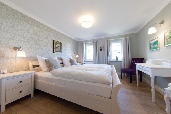 5 makuuhuonetta, silitysrauta/-lauta, Wi-Fi, vuodevaatteet