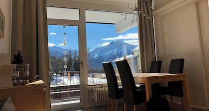 Helle 2-Zimmer Ferienwohnung mit Süd-Terrasse in fantastischer Aussichtslage