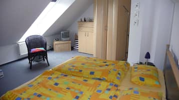 1 dormitori, planxa i posts de planxar i wifi gratuïta