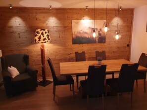 تناول الطعام