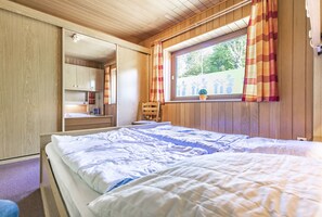 3 bedrooms, WiFi - Three-Bedroom Apartment with Sea View (Grömitz)