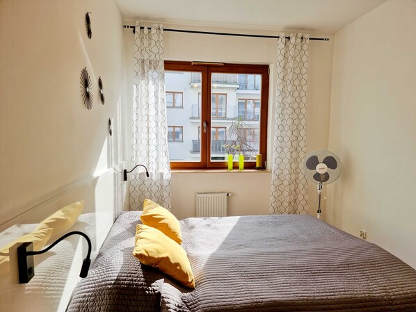 2 bedrooms, WiFi, bed sheets