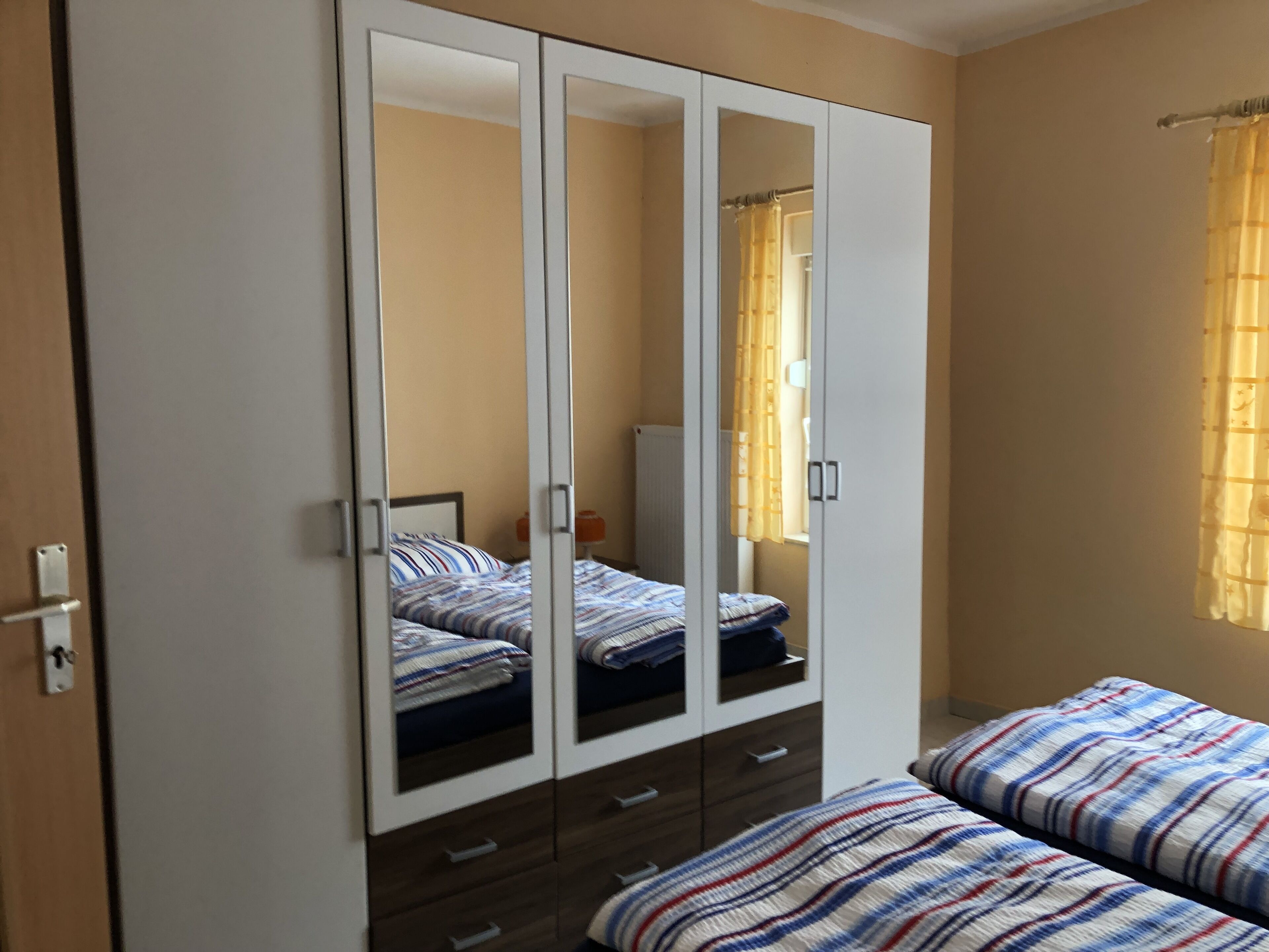 2 chambres, lit parapluie, Wi-Fi, draps fournis