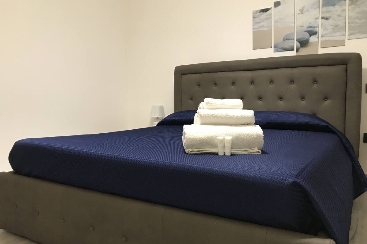 In-room safe, blackout curtains, soundproofing, free cots/infant beds