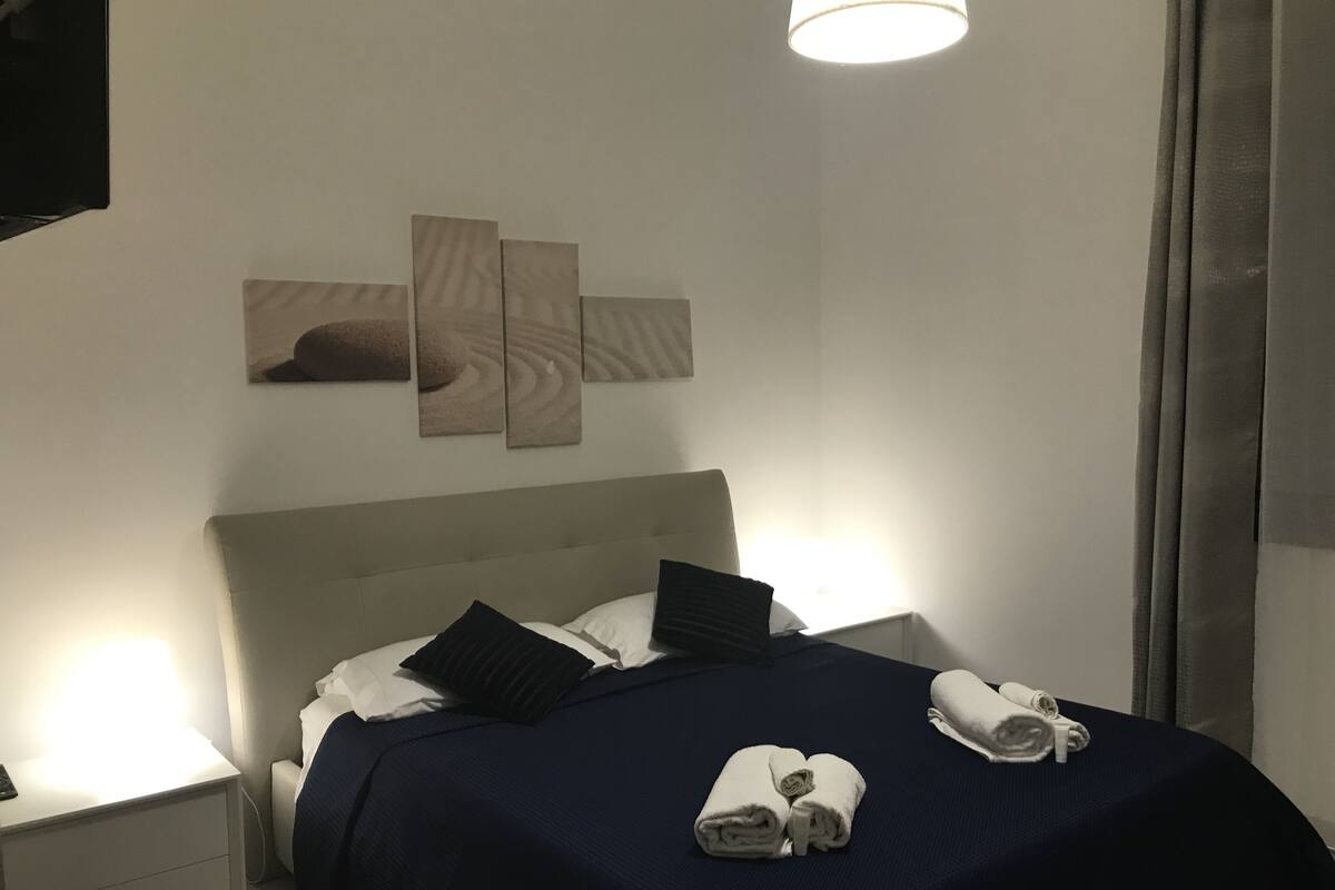 In-room safe, blackout curtains, soundproofing, free cots/infant beds