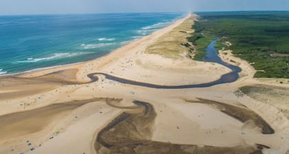 Hermosa casa de vacaciones con piscina climatizada a 500 metros de la playa