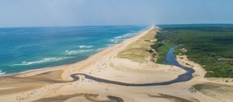 Wonderful house 500m from the beach with heated pool