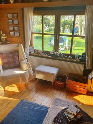 TV, videospill, DVD-spiller og bøker