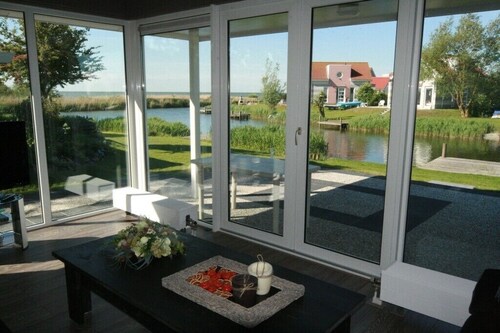 Ferienhaus mit Bootsanleger, Internet, digital TV, Sauna