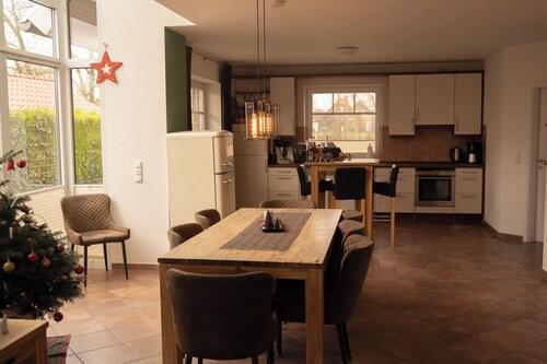 Luxusferienhaus am See, Bootssteg, behindertengerecht und Allergiker freundlich