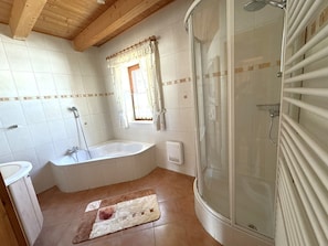 Bathtub