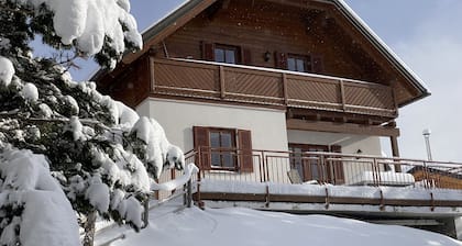 Exclusiva casa de vacaciones con sauna, chimenea y. Internet DSL / WLAN