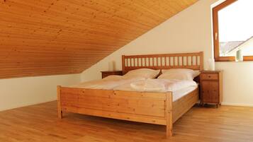 2 bedrooms, WiFi, bed sheets