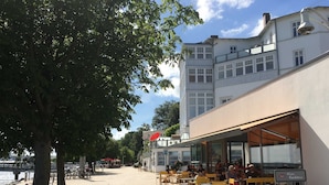 Uklassifisert bilde, 4 av 19, knapp