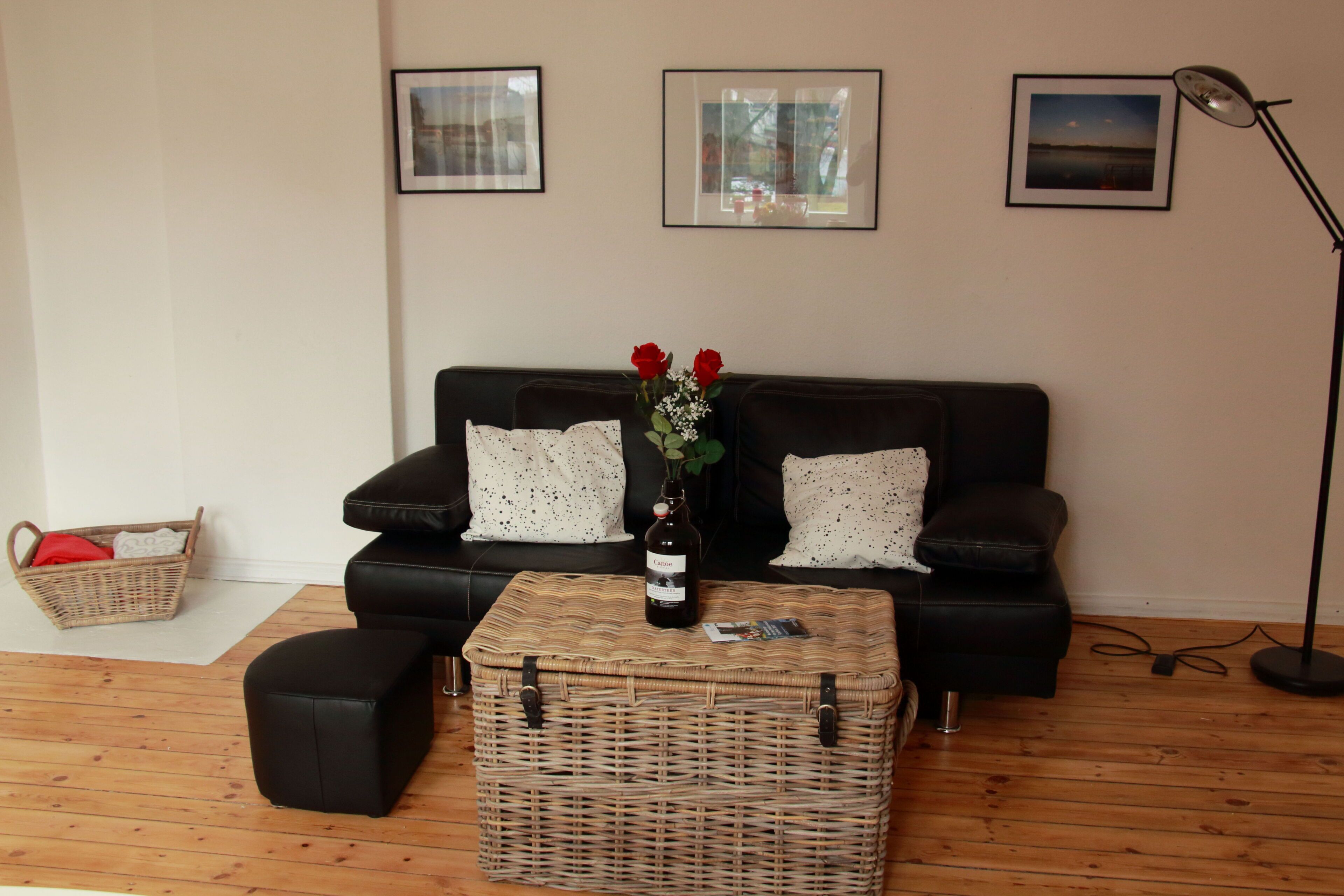 Apartment on the 1st floor with a wonderful view from the balcony of the Oberpfuhlsee