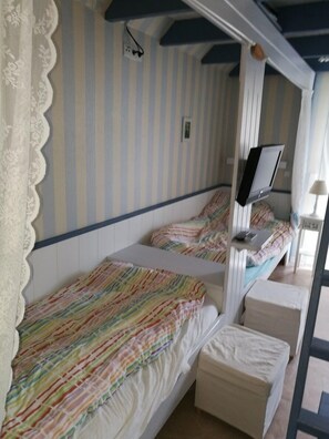 1 dormitorio y ropa de cama