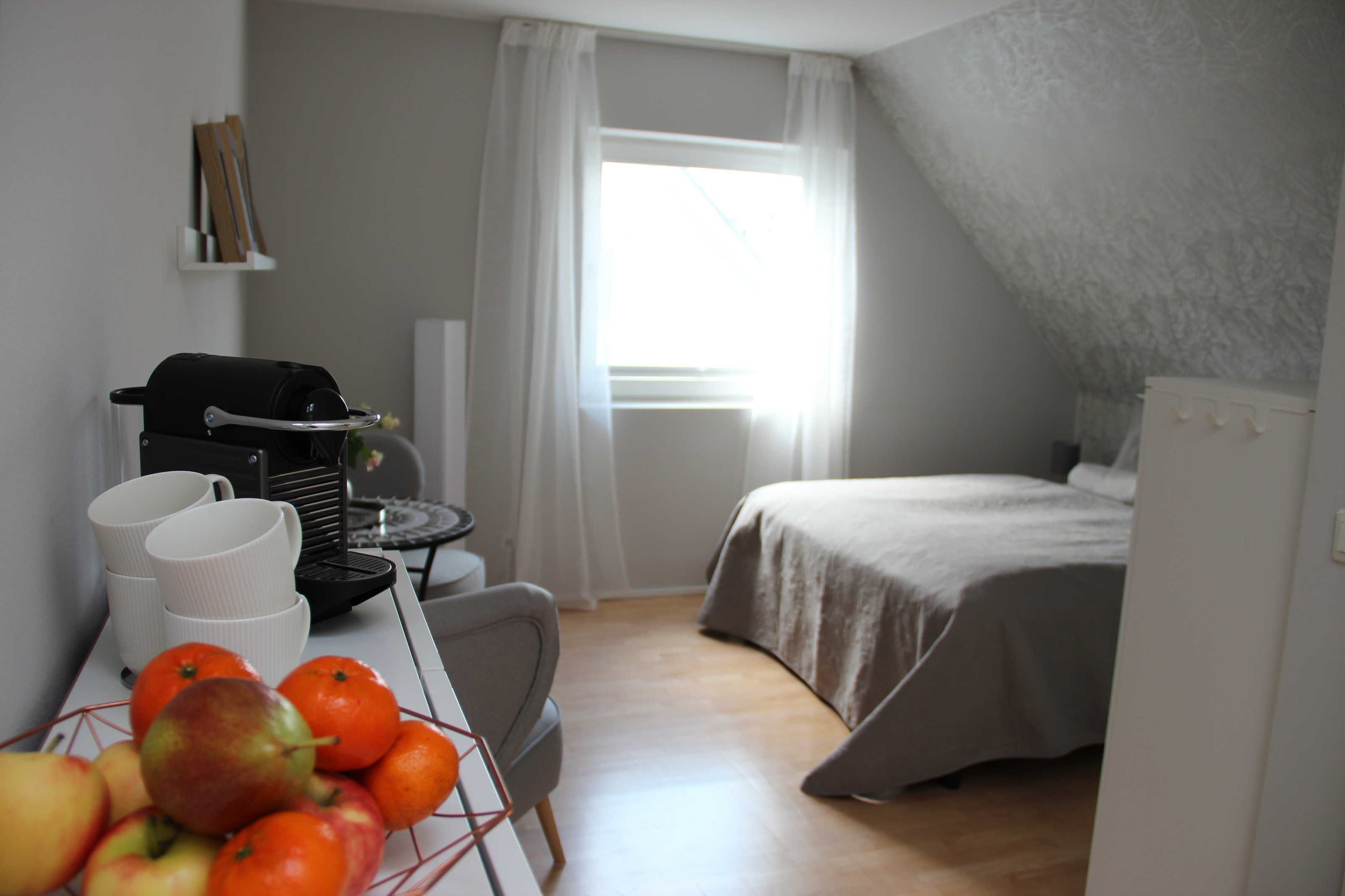 1 bedroom, travel cot, WiFi, bed sheets