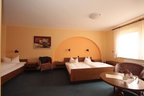 Triple Room, 3 Single Beds | Cots/infant beds, free WiFi, bed sheets