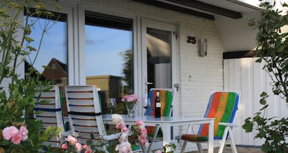 Bright, family-friendly house near the dyke with wallbox