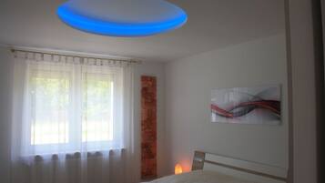 2 Schlafzimmer, Bügeleisen/Bügelbrett, Reisekinderbett, kostenloses WLAN