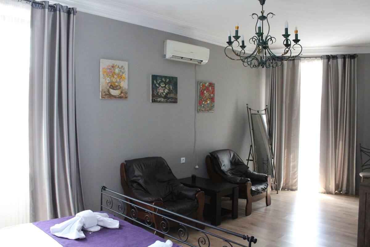 Comfort Suite, City View | Premium bedding, minibar, desk, free WiFi