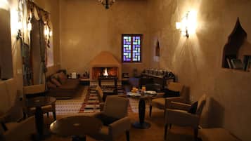 Spécialités Cuisine locale et internationale