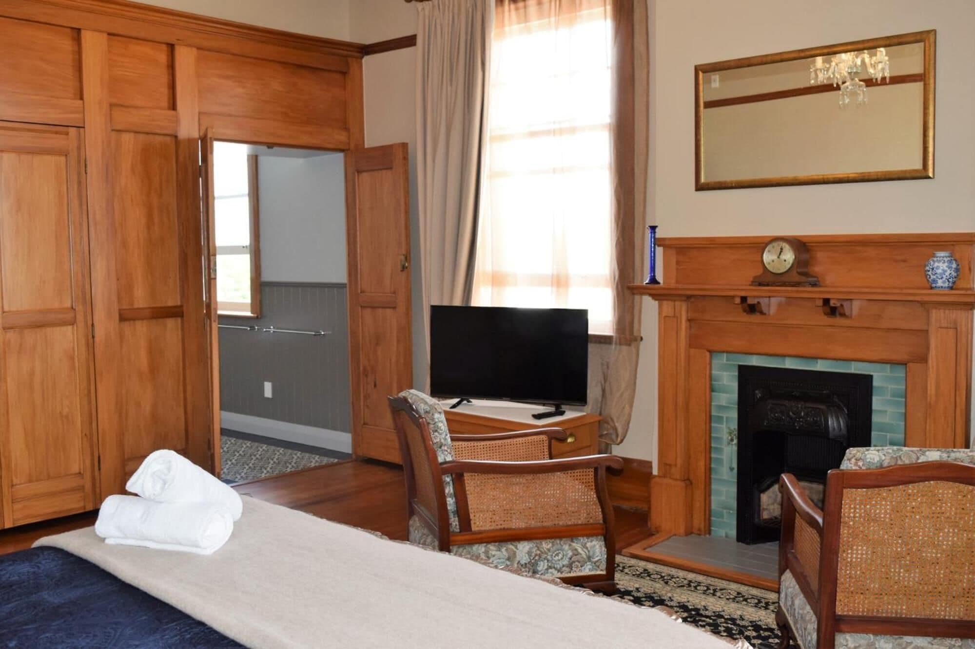 Decoración individual, mobiliario individual, wifi gratis