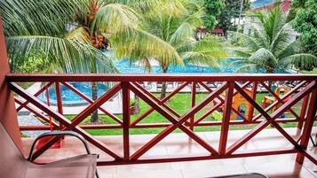 Family Quadruple Room | Terrace/patio