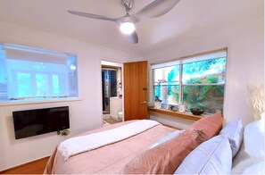 Room, 1 Queen Bed, Non Smoking | 1 bedroom, blackout curtains, iron/ironing board, free WiFi