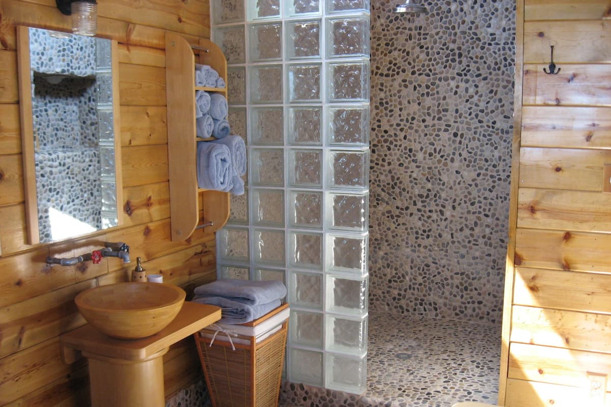 Exclusive Cabin, 1 Queen Bed, Accessible, Mountain View | Bathroom