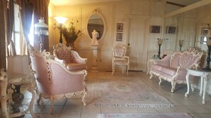 منطقة الجلوس في الردهة