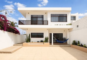 Casa de lujo, 2 habitaciones, vista a la ciudad | Terraza o patio