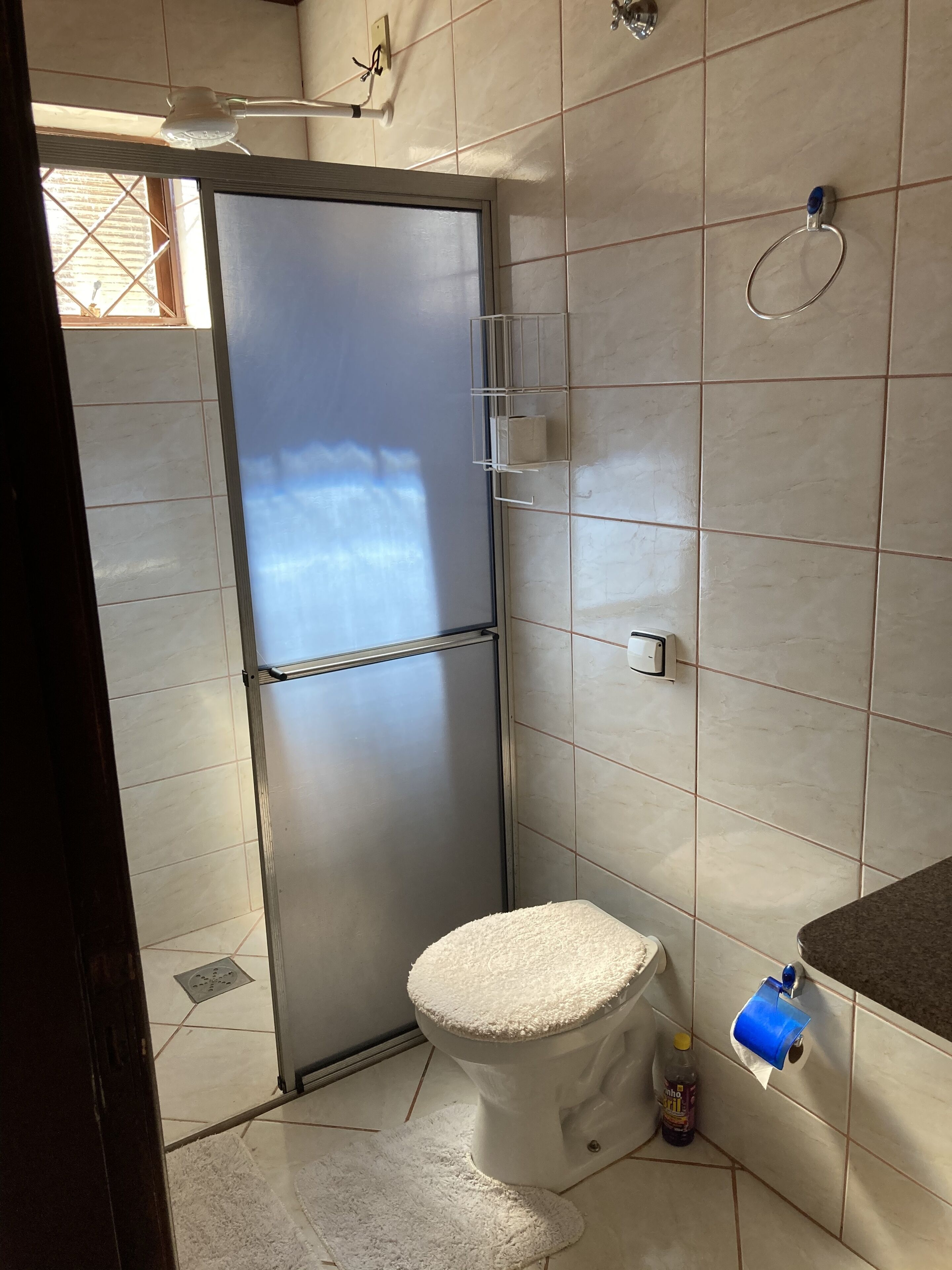 Suite, 1 Double Bed | Bathroom | Shower, towels