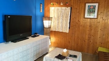 Neljän hengen huone | Pimennysverhot, ilmainen Wi-Fi, vuodevaatteet