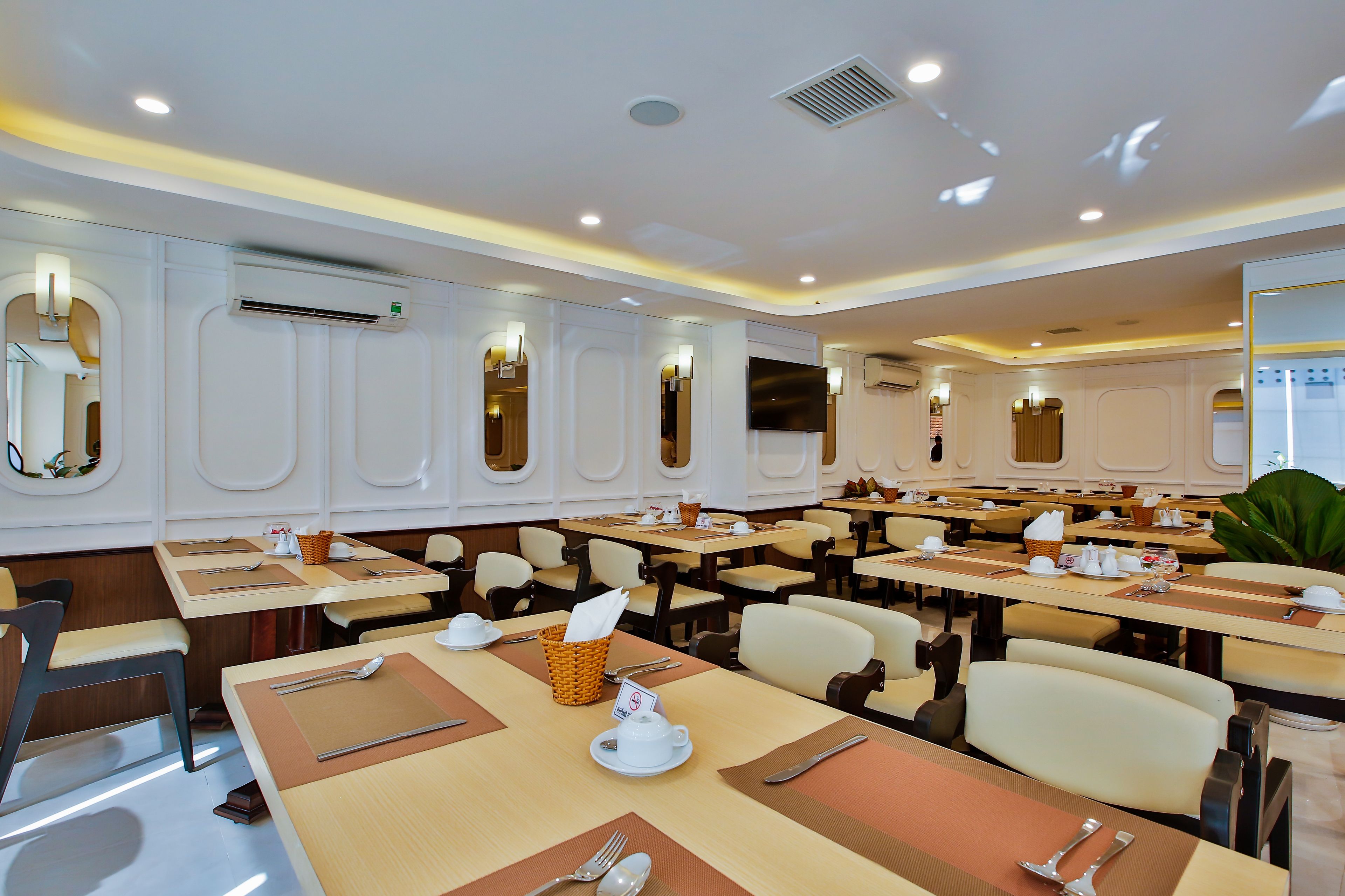 Photo - ALUNA Ben Thanh Hotel