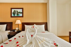 Minibar, in-room safe, free WiFi - Aluna Ben Thanh Hotel (Ho Chi Minh City)