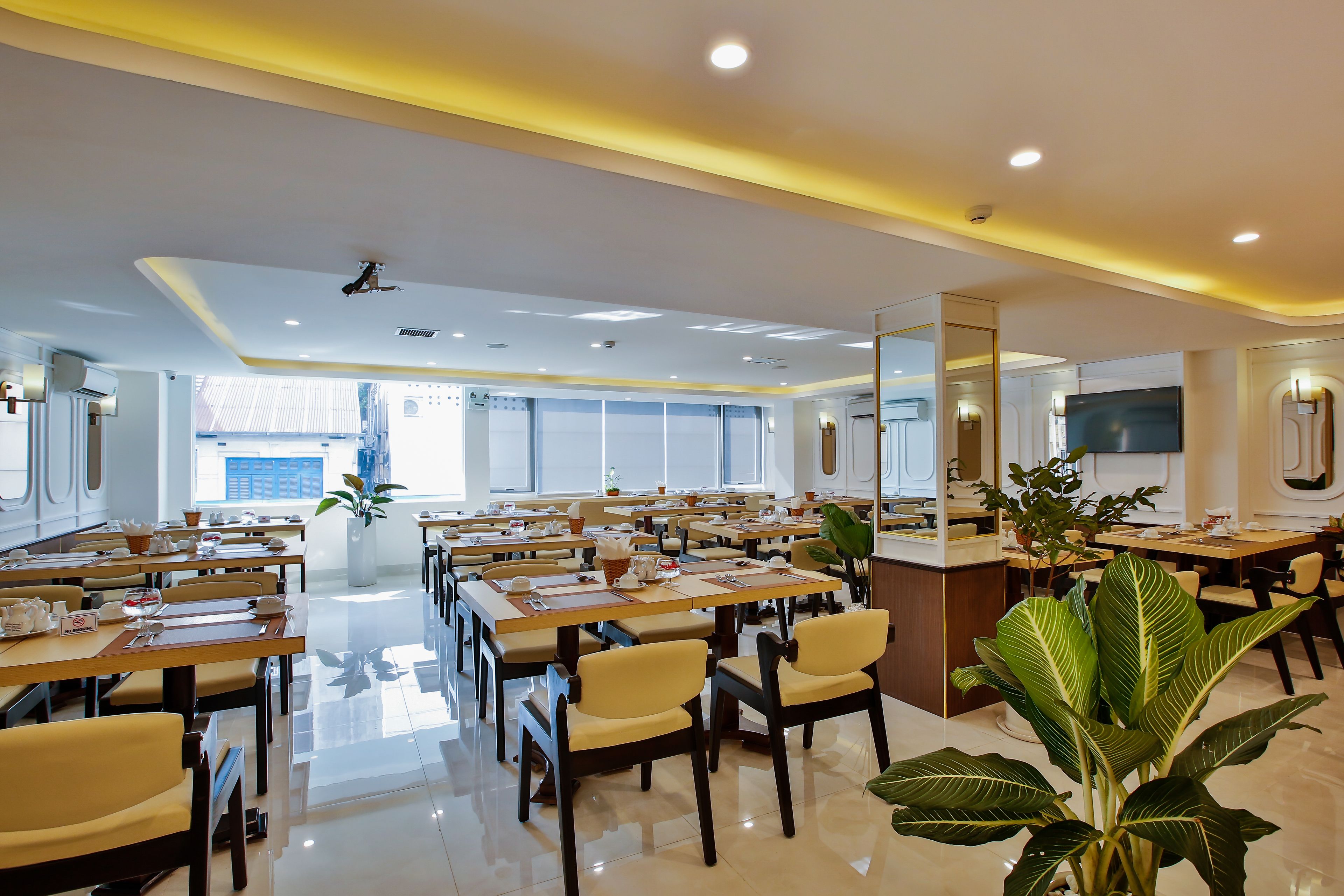 Photo - ALUNA Ben Thanh Hotel