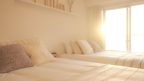 Individually decorated, individually furnished, desk, blackout curtains - Mawari Shinsaibashi (Osaka)